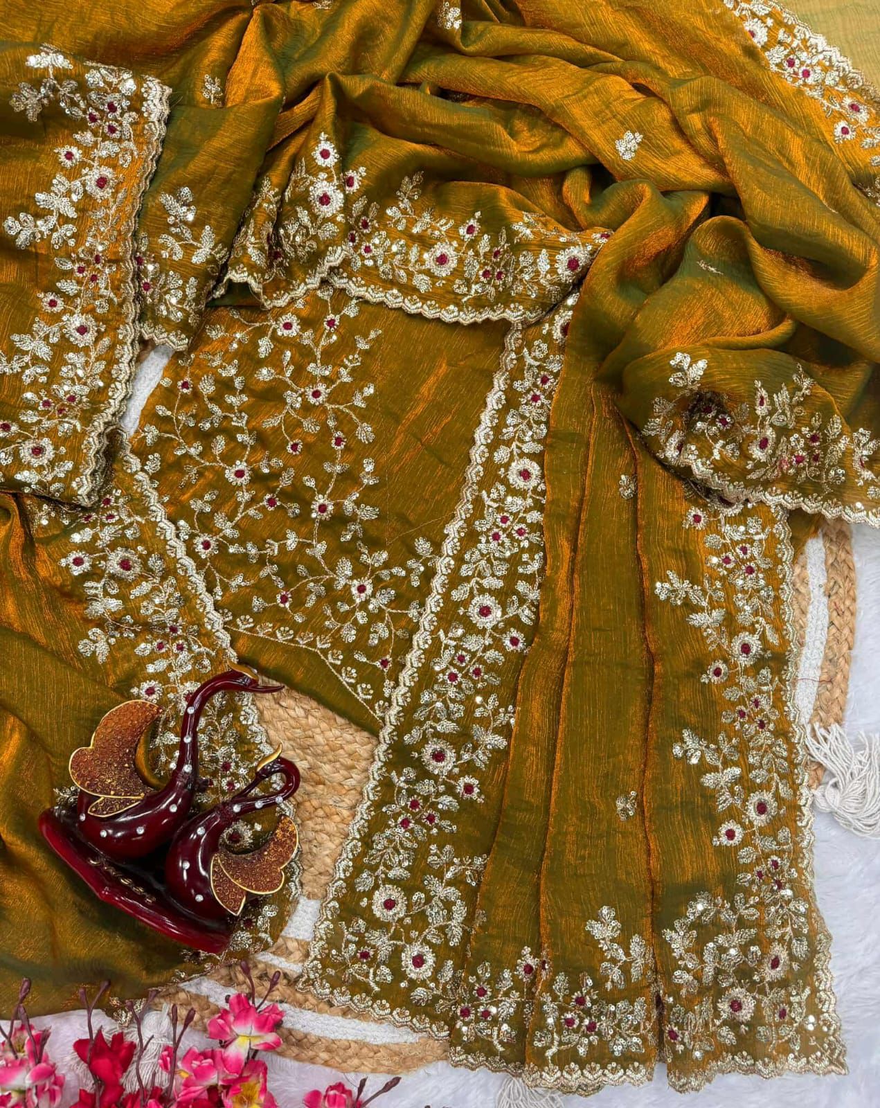 Indian Georgette Sharee with Blouse Piece ছবি 6