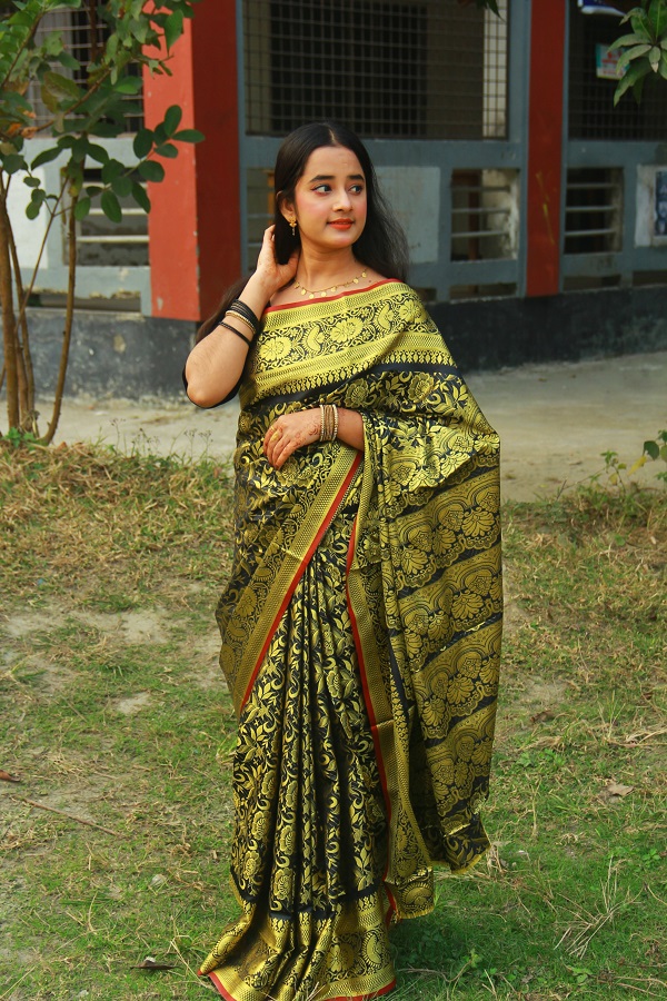 সিল্ক কাতান শাড়ি ছবি 3