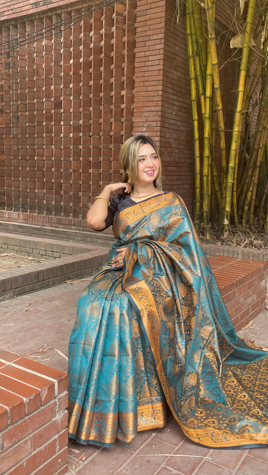 সিল্ক কাতান শাড়ি ছবি 4