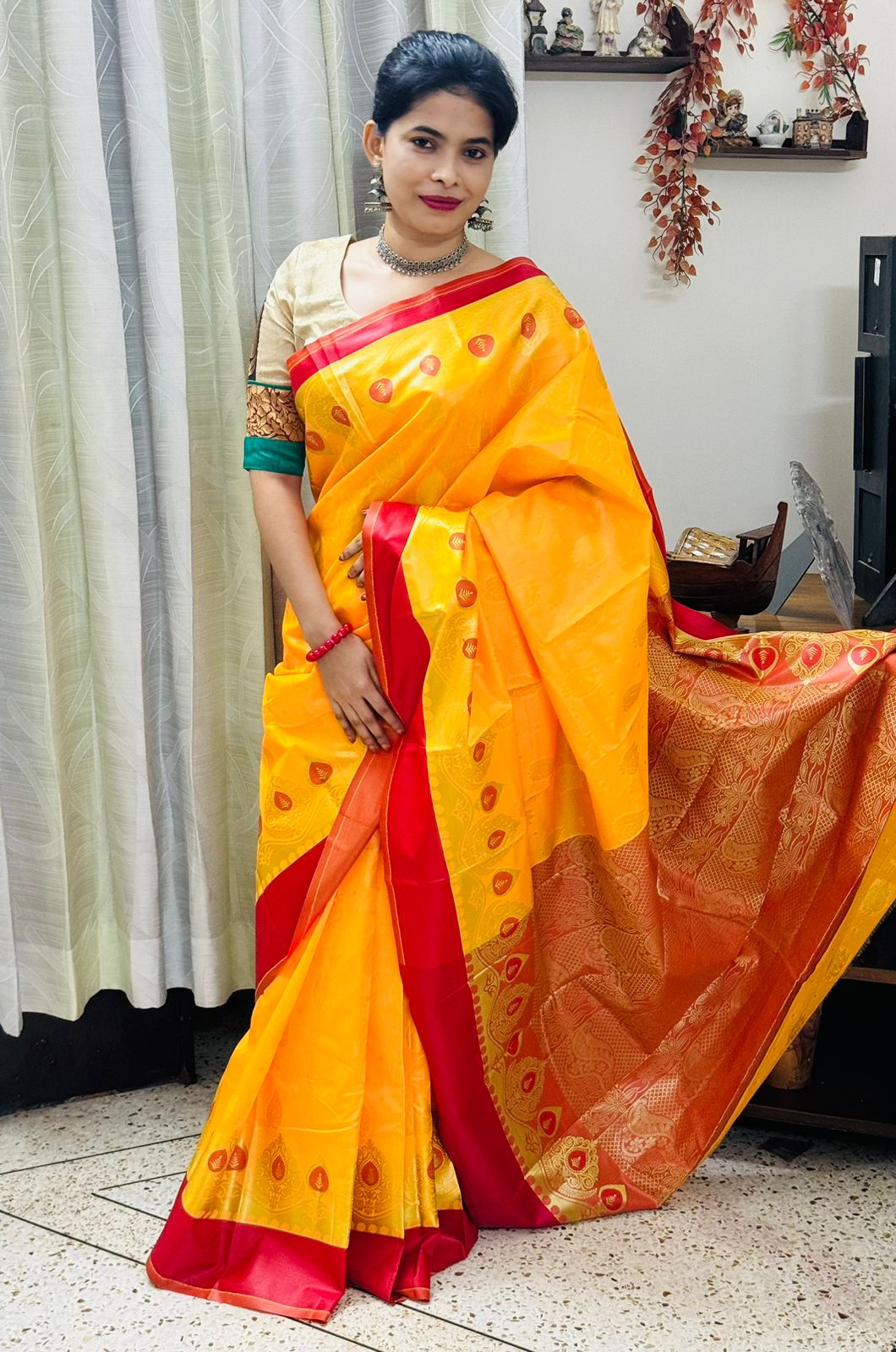 সিল্ক কাতান শাড়ি ছবি 10