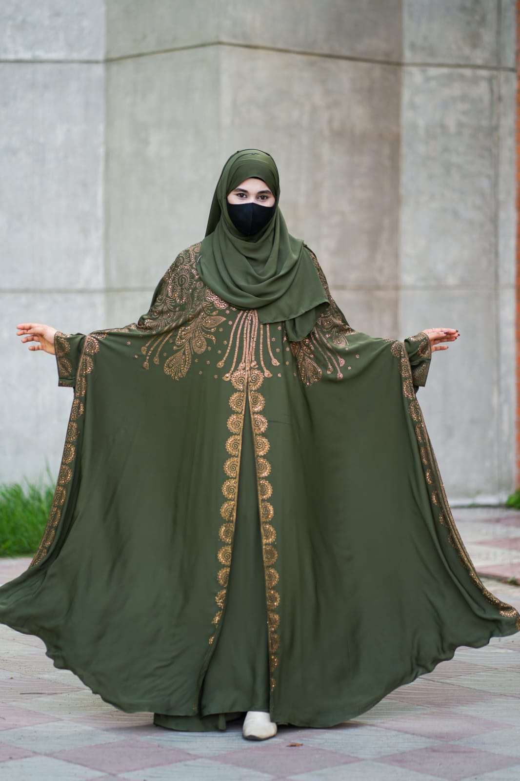 Luxury Abhaya Set with Inner and Hijab ছবি 8