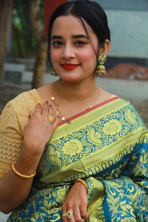 সিল্ক কাতান শাড়ি ছবি 8