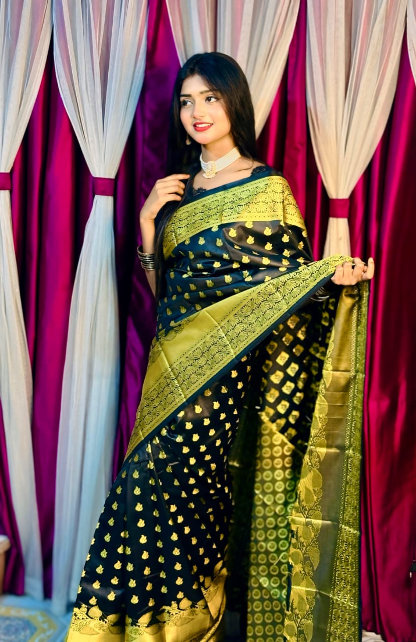 Soft silk katan sharee ছবি 5