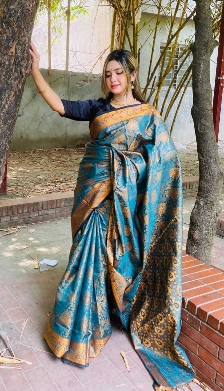 সিল্ক কাতান শাড়ি ছবি 14