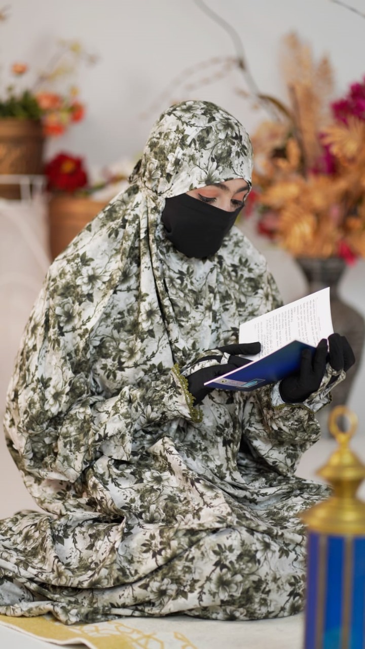 Salah long khimar ছবি 4