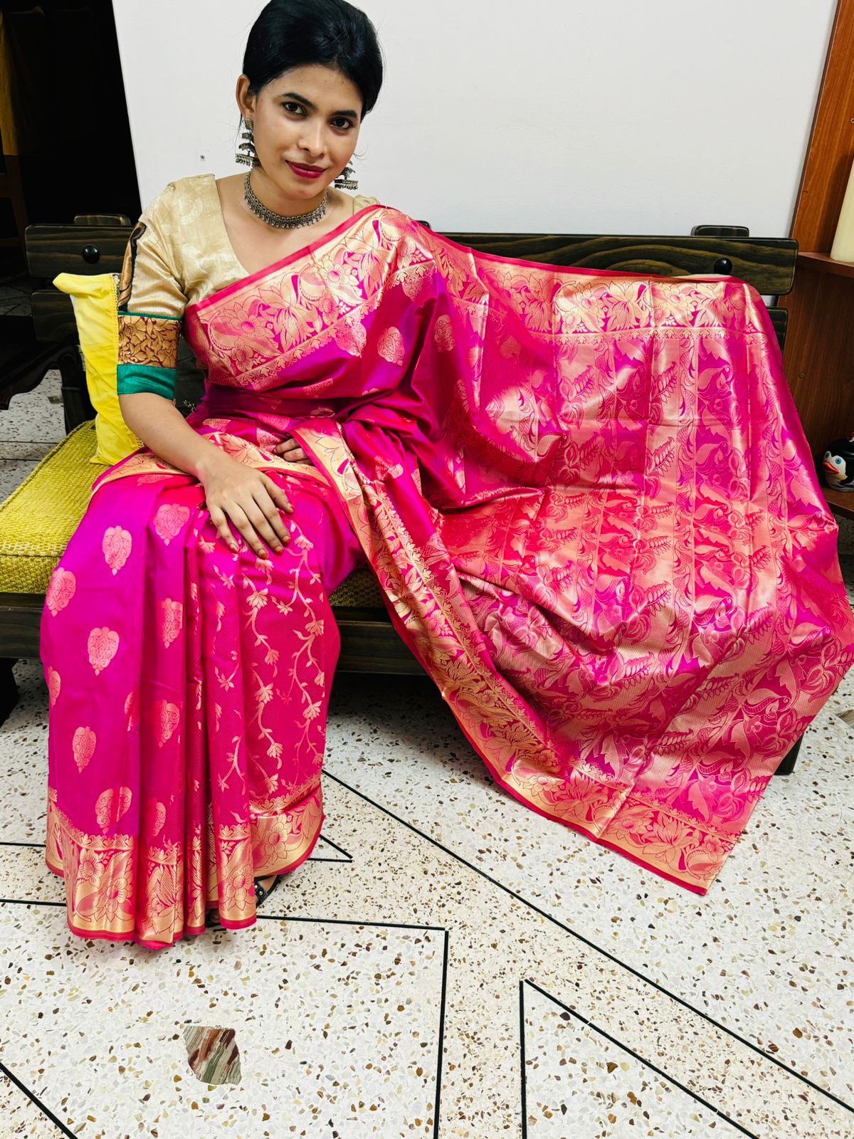 সিল্ক কাতান শাড়ি