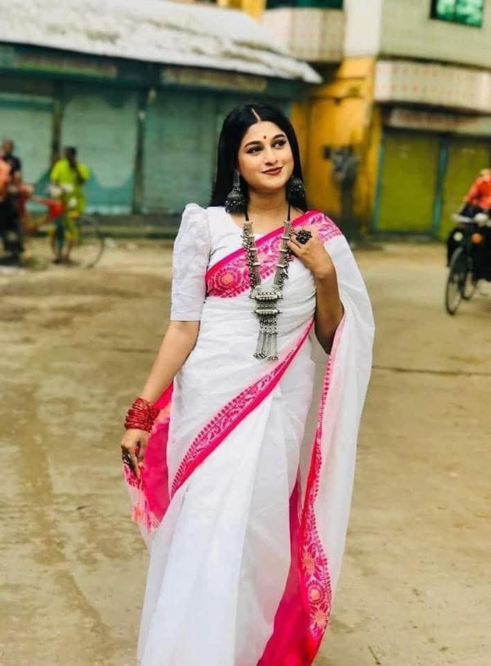 Half Silk poddo pair sharee ছবি 4