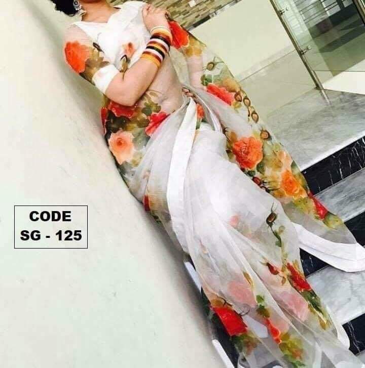 হাফসিল্ক শাড়ীতে  হ্যান্ডপ্রিন্ট তুলির কাজ করা