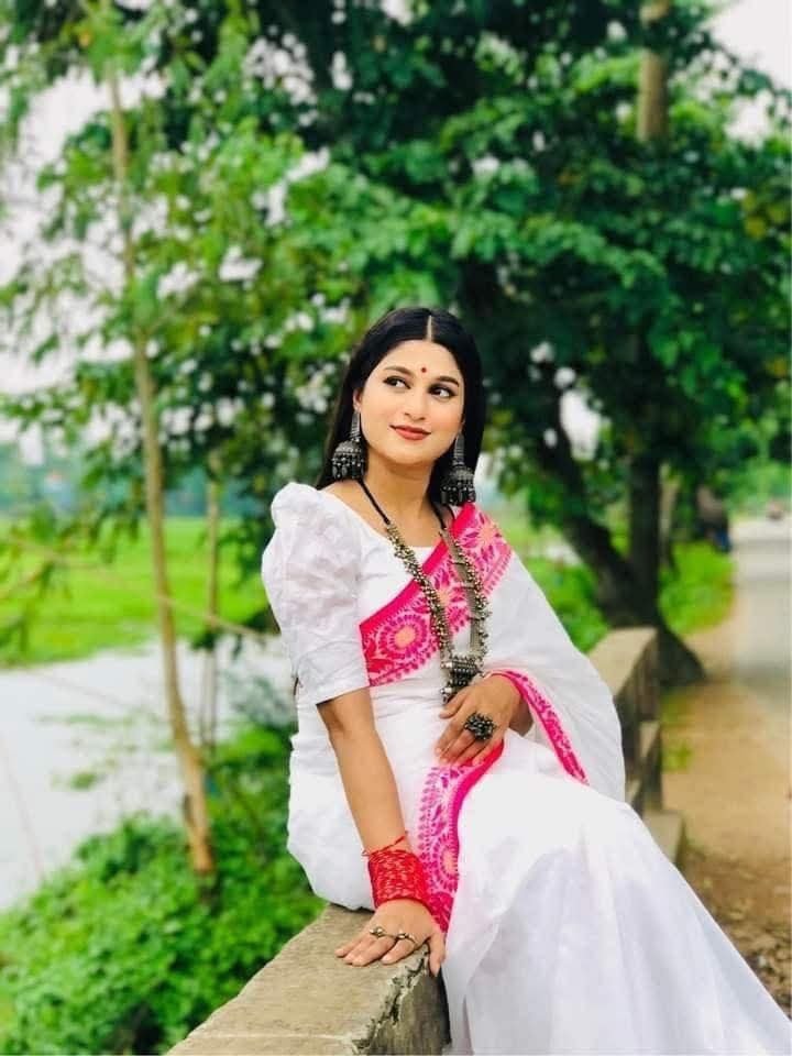 Half Silk poddo pair sharee ছবি 2