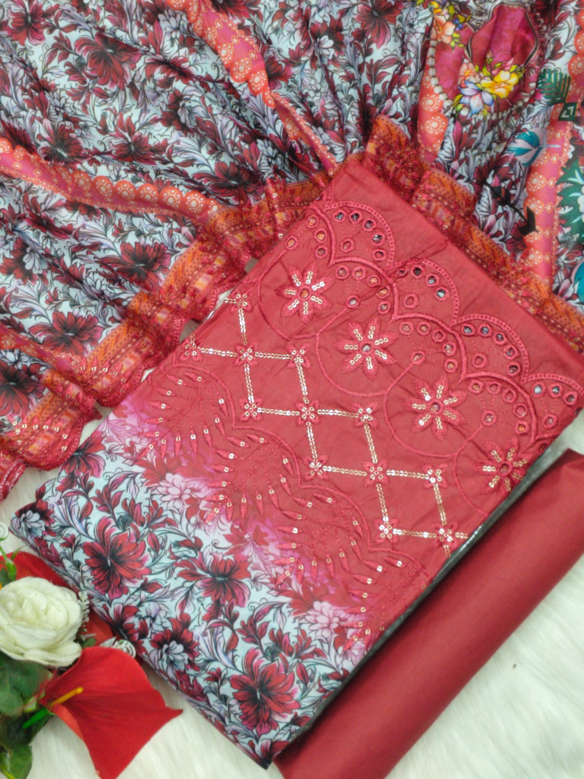 Unstitch Printed Three Piece ছবি 12